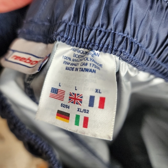 REEBOK x VINTAGE 90s warm up track pants in Navy nylon size L - Picture 3 of 11